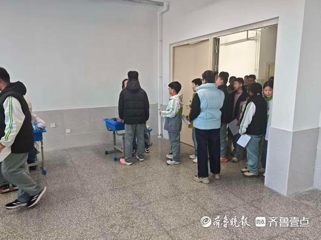 守护“睛”彩“视”界枣庄市龙吟中学开展学生视力健康专项监测(图3)